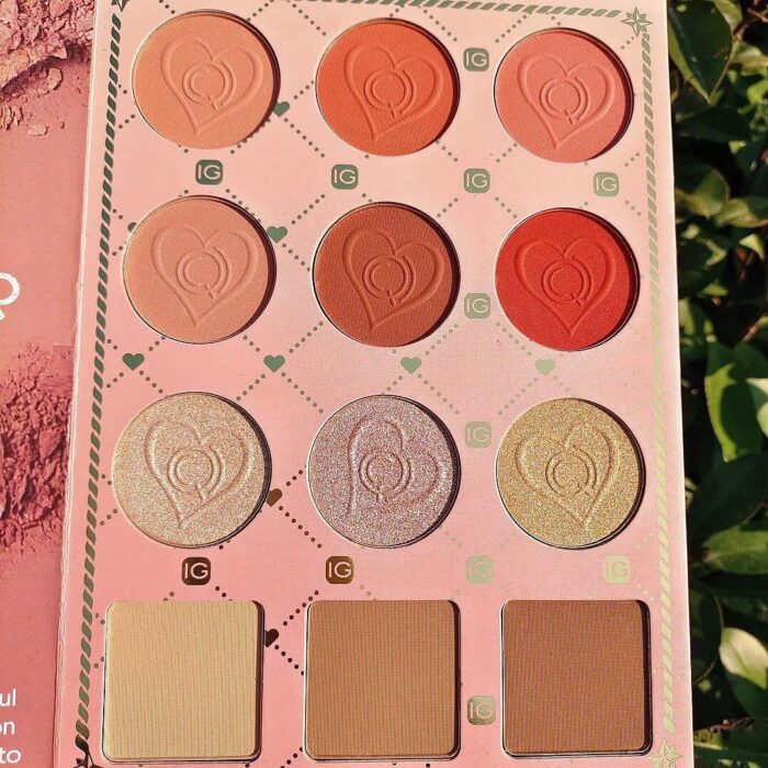 Strawberry Moonlight Mermaid Jewel Eyeshadow Palette Pearlescent Blush and Eyeshadow Palette  Rs 2199    Whatsapp  03196188099 JPG  5